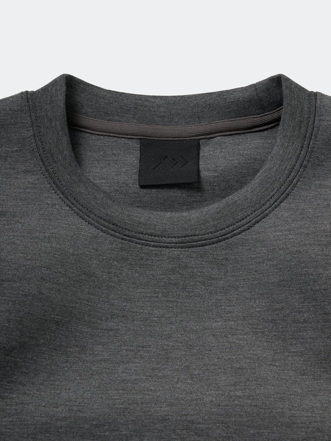 TECH SCUBA KNIT CREW