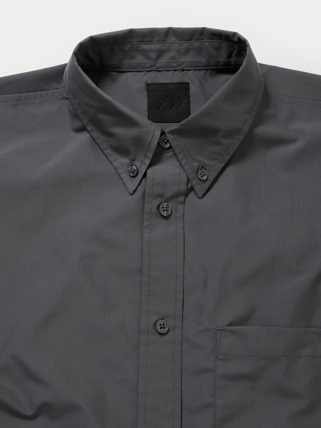 TECH BUTTON DOWN SHIRT L/S
