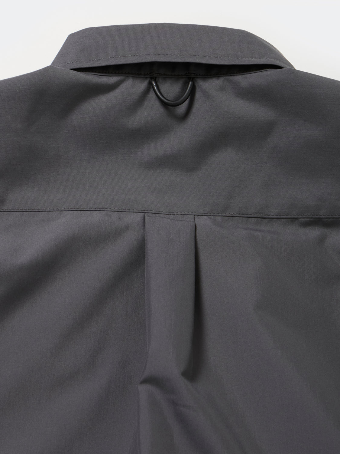 TECH BUTTON DOWN SHIRT L/S
