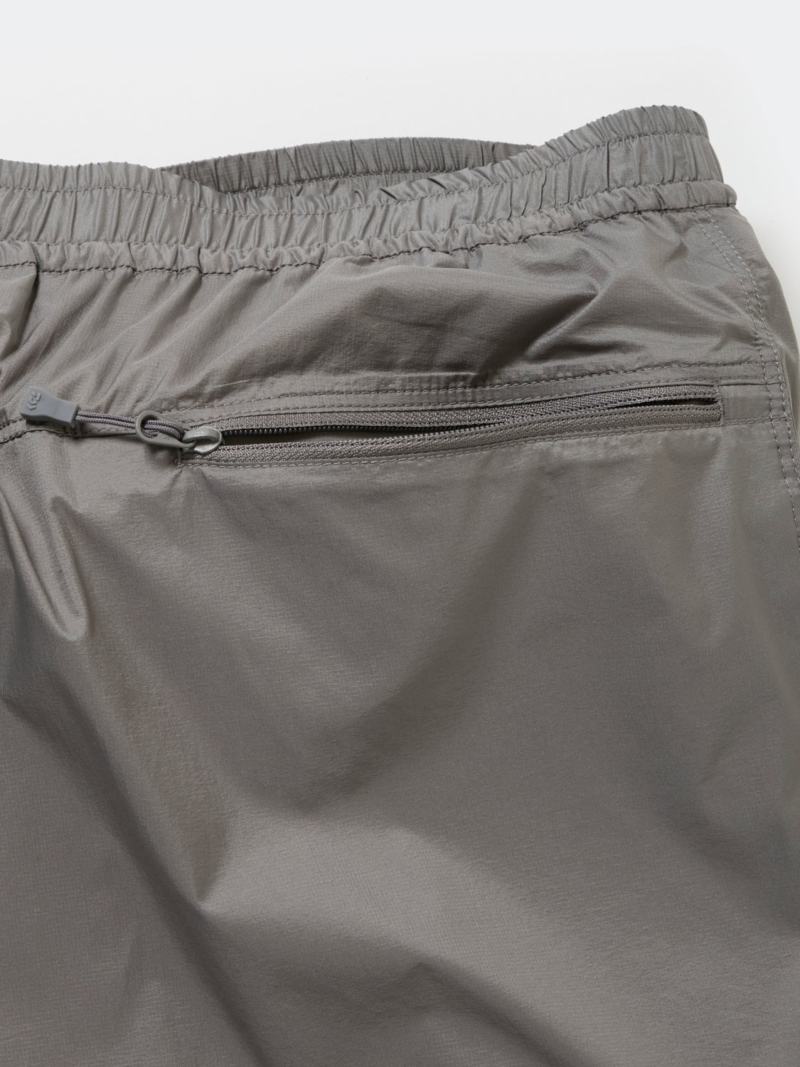 TECH WIND SHELL SHORTS