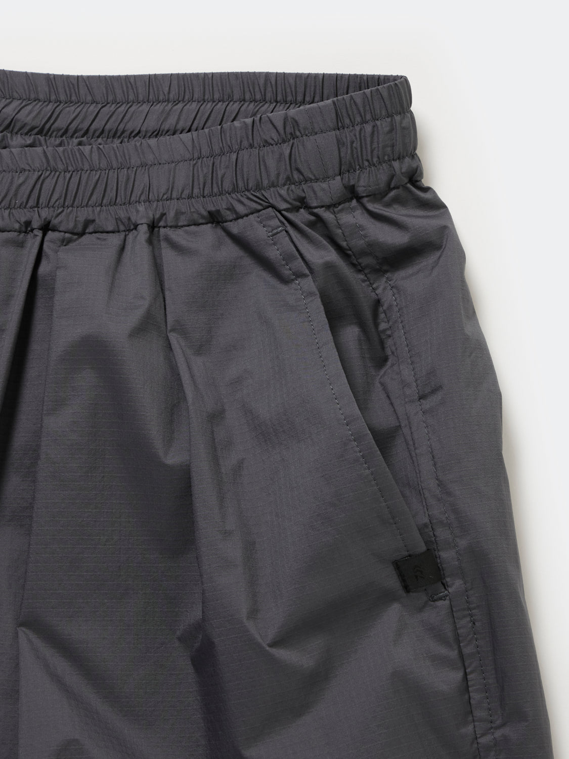 TECH TRAVEL SHORTS