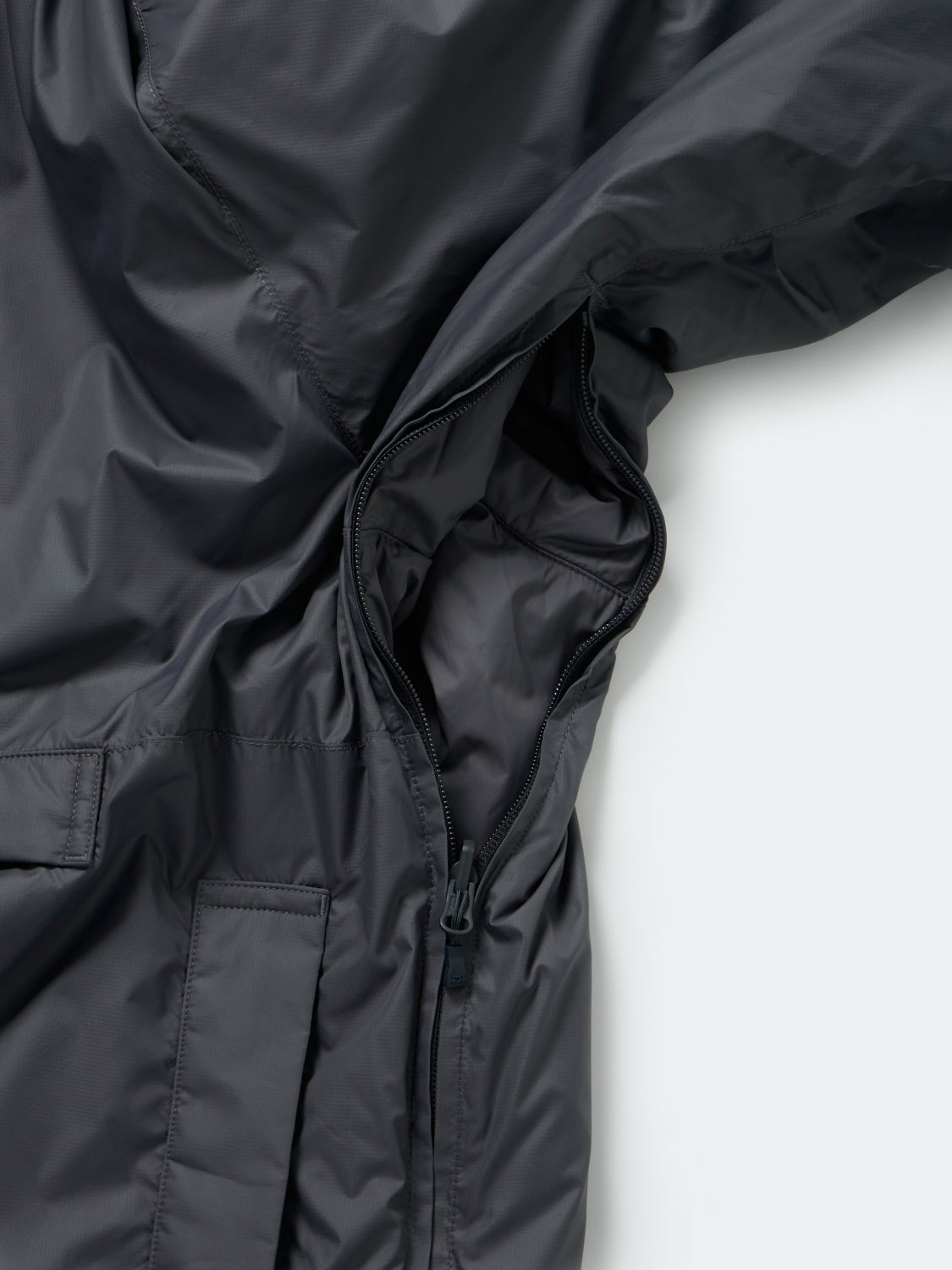 TECH REVERSIBLE PULLOVER PUFF JACKET