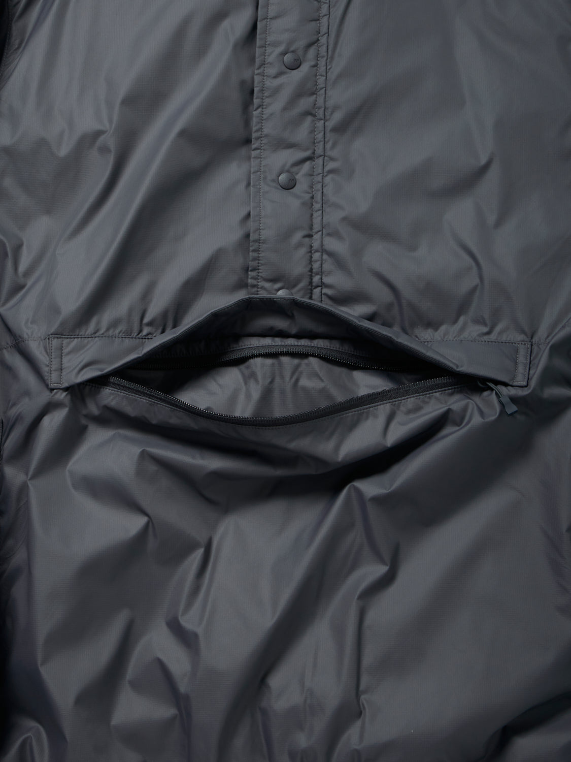 TECH REVERSIBLE PULLOVER PUFF JACKET