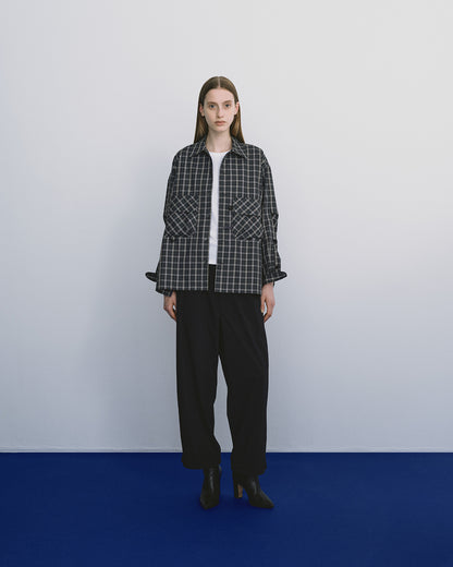 model：H177, B78, W60, H89, FREEサイズ着用