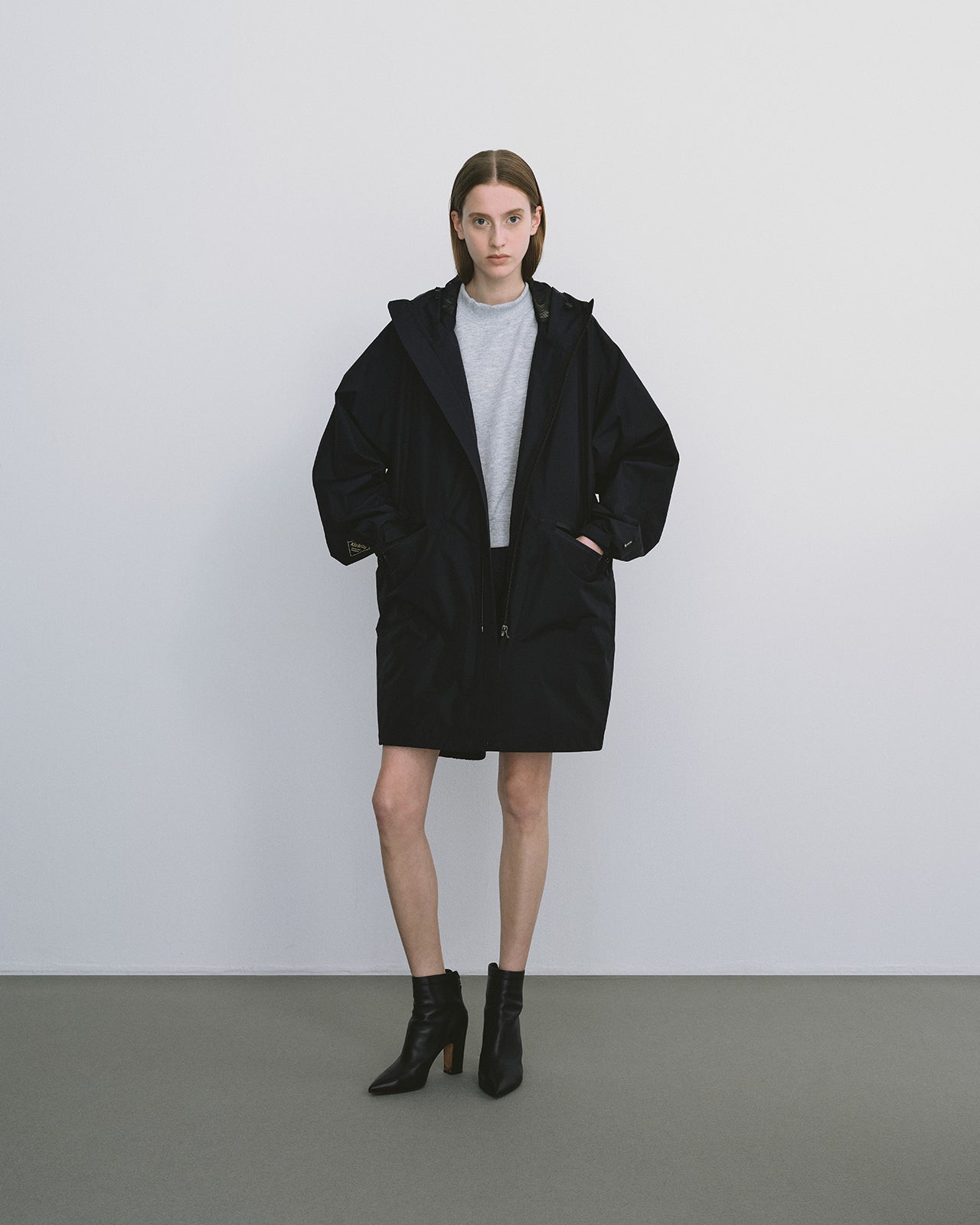 model：H177, B78, W60, H89, FREEサイズ着用