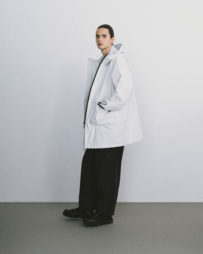 model：H187, B85, W76, H90, Lサイズ着用