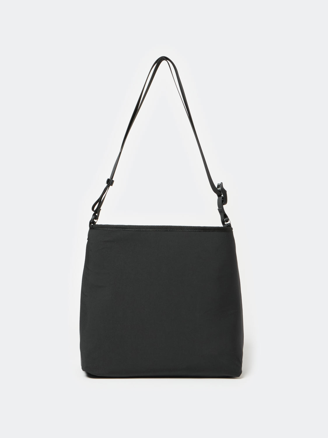 TECH REVERSIBLE ONE SHOULDER BAG