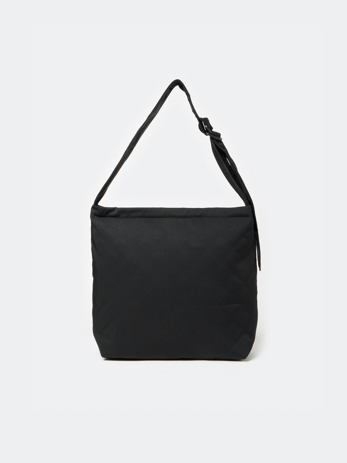 TECH SLING BAG