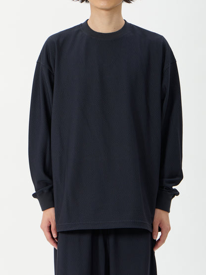 model：H181, C89, W68, H83, Lサイズ着用