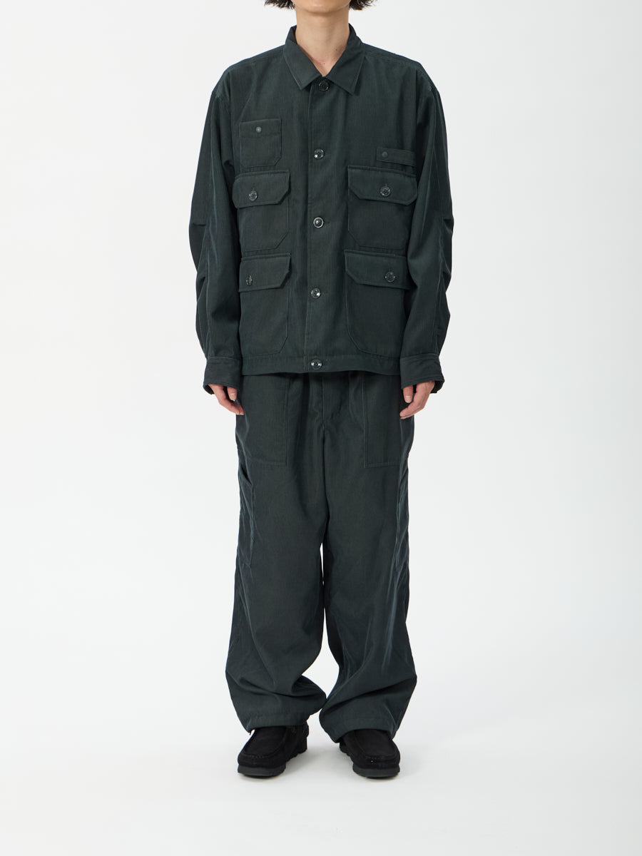 model：H181, B89, W68, H83, Lサイズ着用