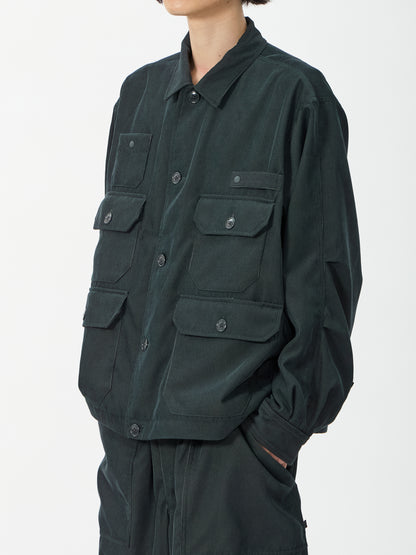 model：H181, B89, W68, H83, Lサイズ着用