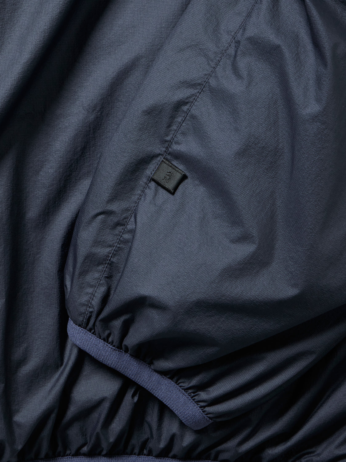 TECH REVERSIBLE WIND SHIELD JACKET