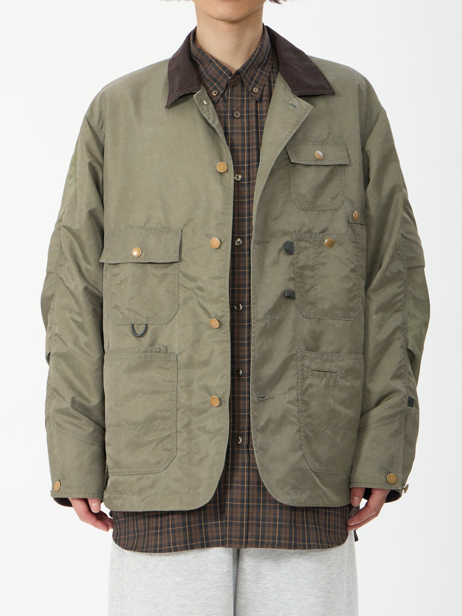 model：H181, B89, W68, H83, Lサイズ着用