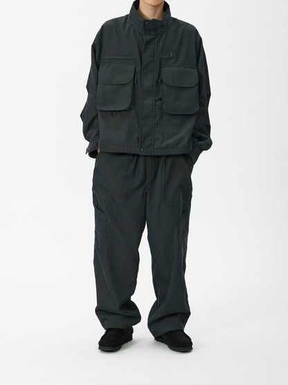 model：H181, B89, W68, H83, Lサイズ着用