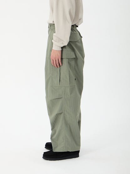 model：H181, B89, W68, H83, Lサイズ着用