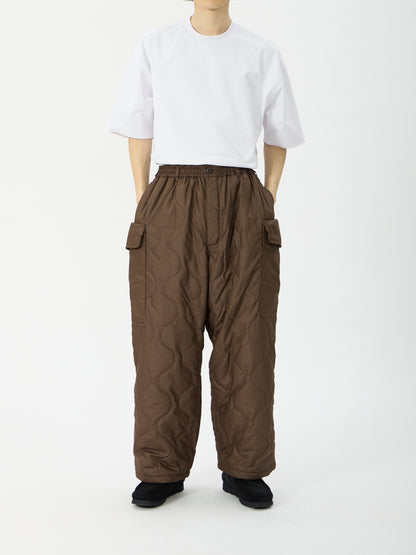 model：H181, C89, W68, H83, Lサイズ着用