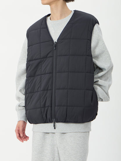 model：H181, B89, W68, H83, Lサイズ着用