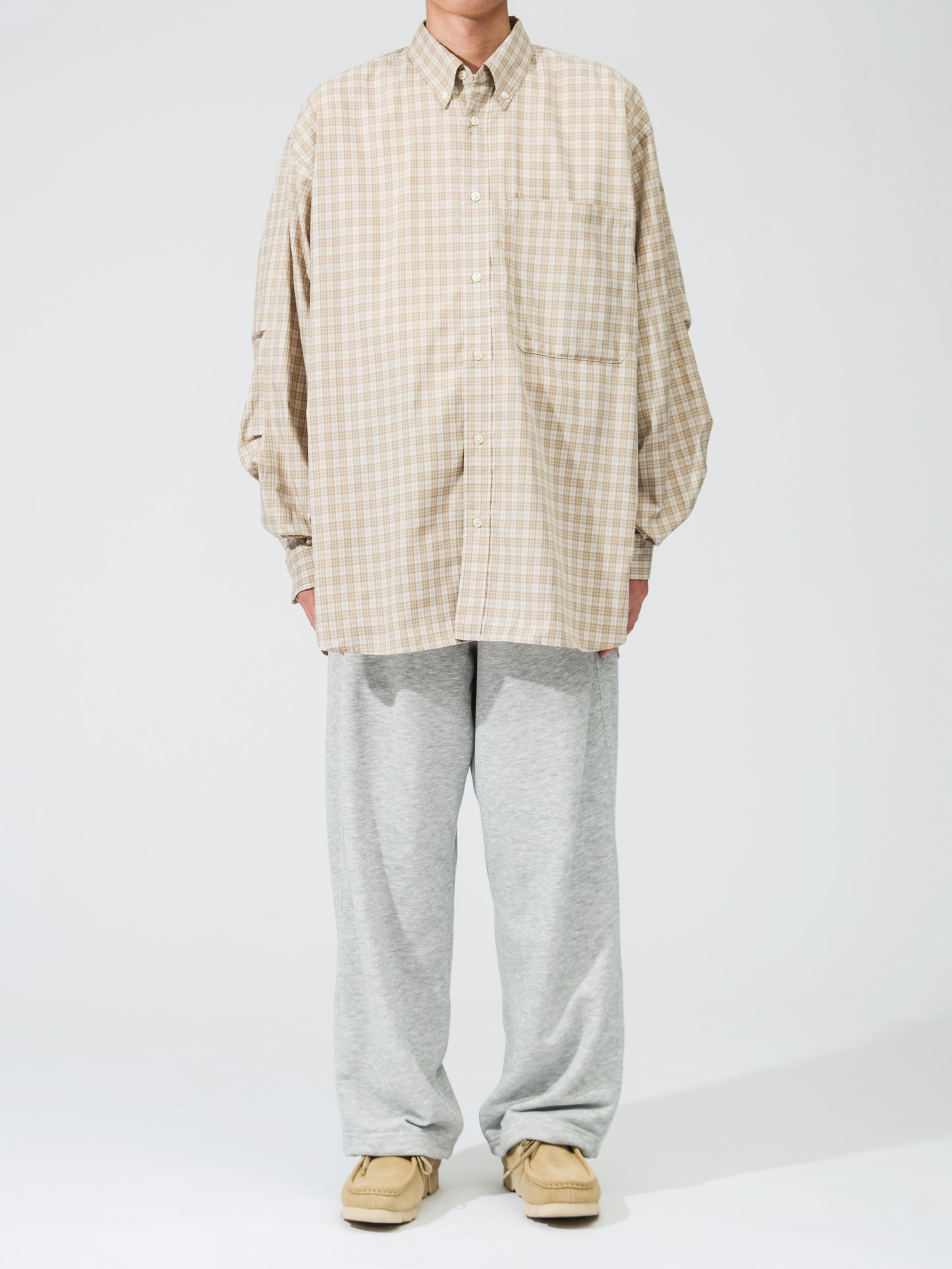 model：H174, Lサイズ着用