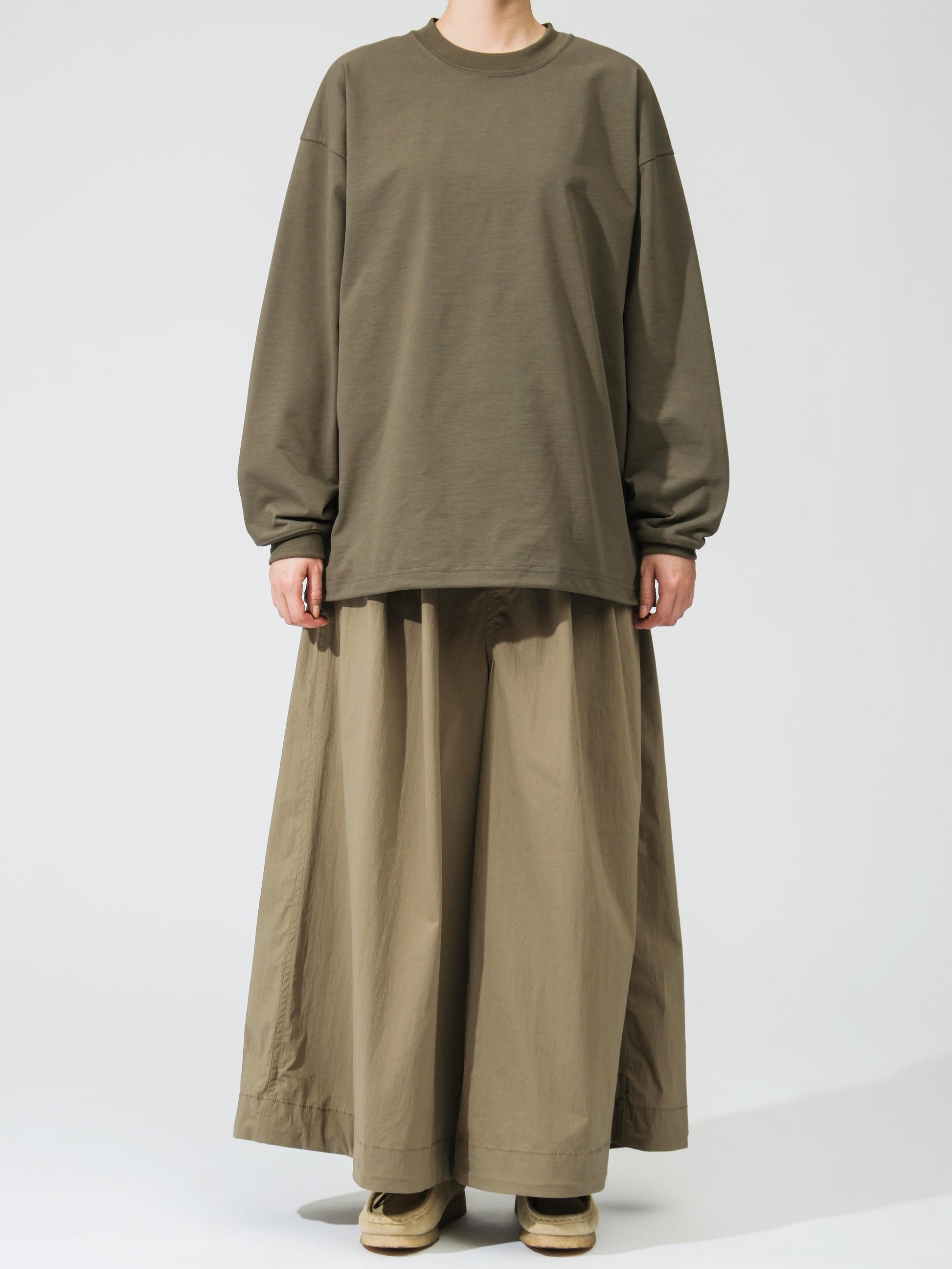 model：H164, FREEサイズ着用