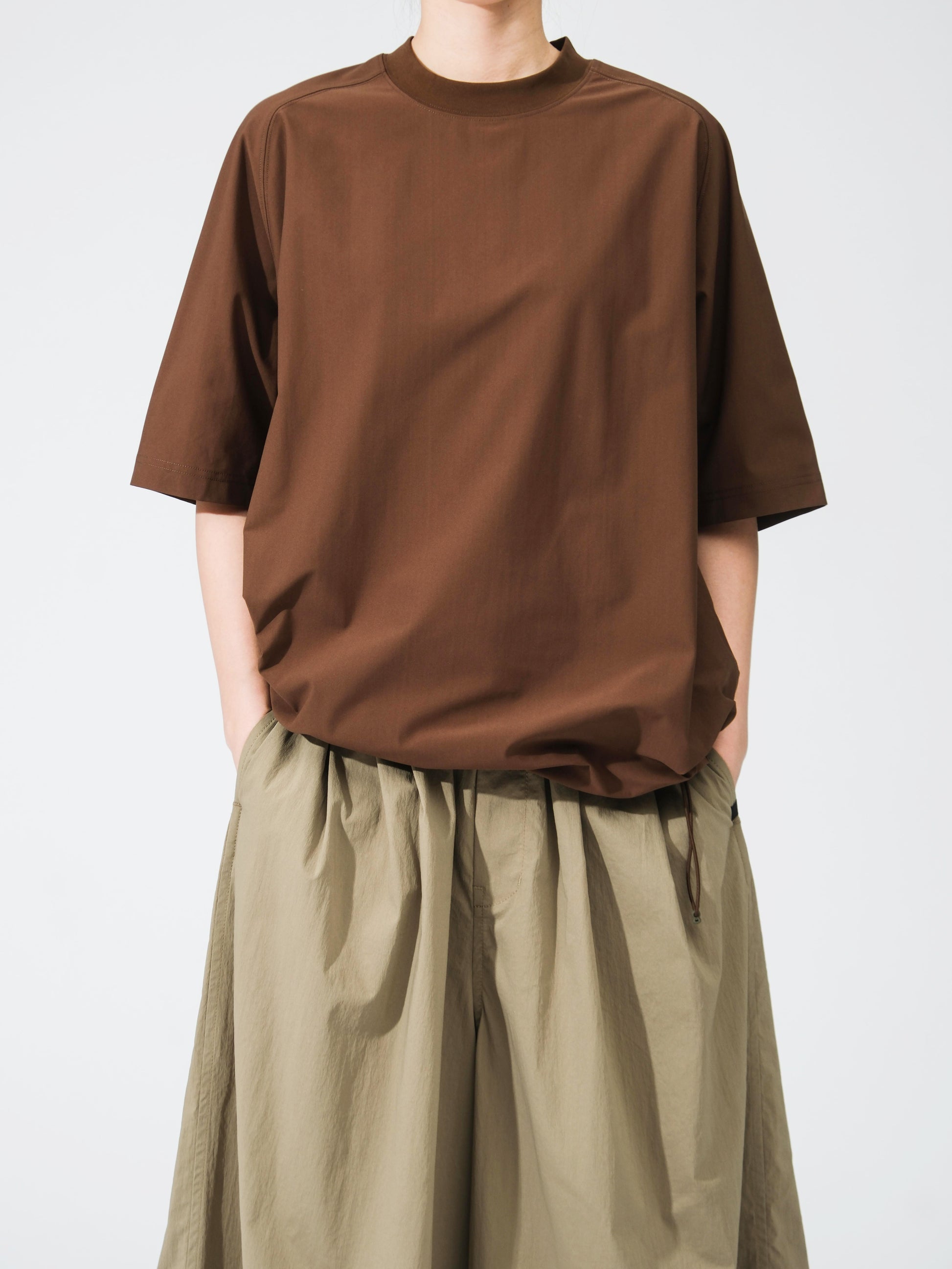 model：H164, FREEサイズ着用
