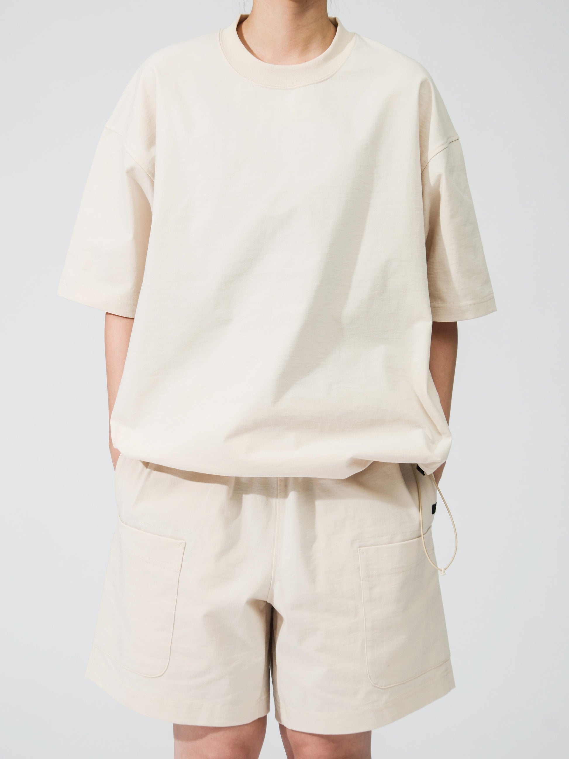 model：H164, FREEサイズ着用